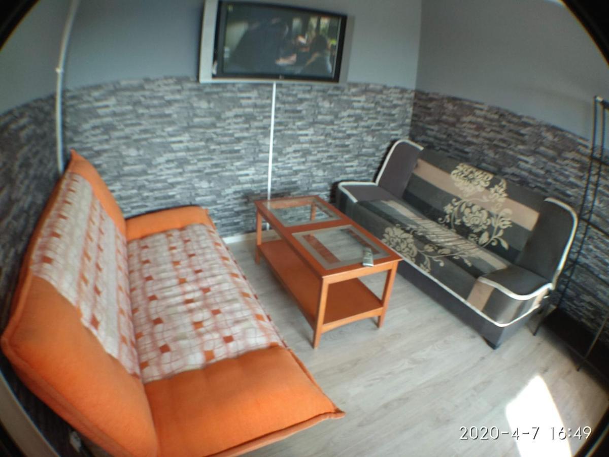 1090 Smialego 38 - Tanie Pokoje W Apartamencie - Samodzielne Zameldowanie - Self Check In Apartment Poznan Ngoại thất bức ảnh